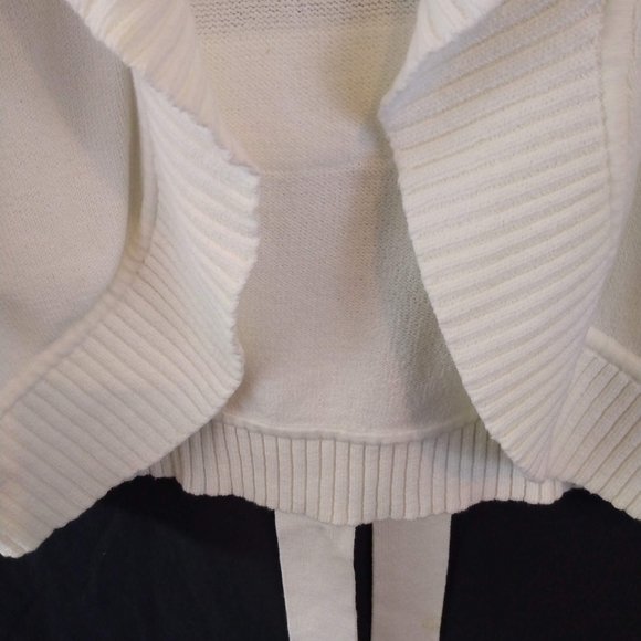 BCBG Maxazria White Ribbed Sweater - Picture 5 of 11